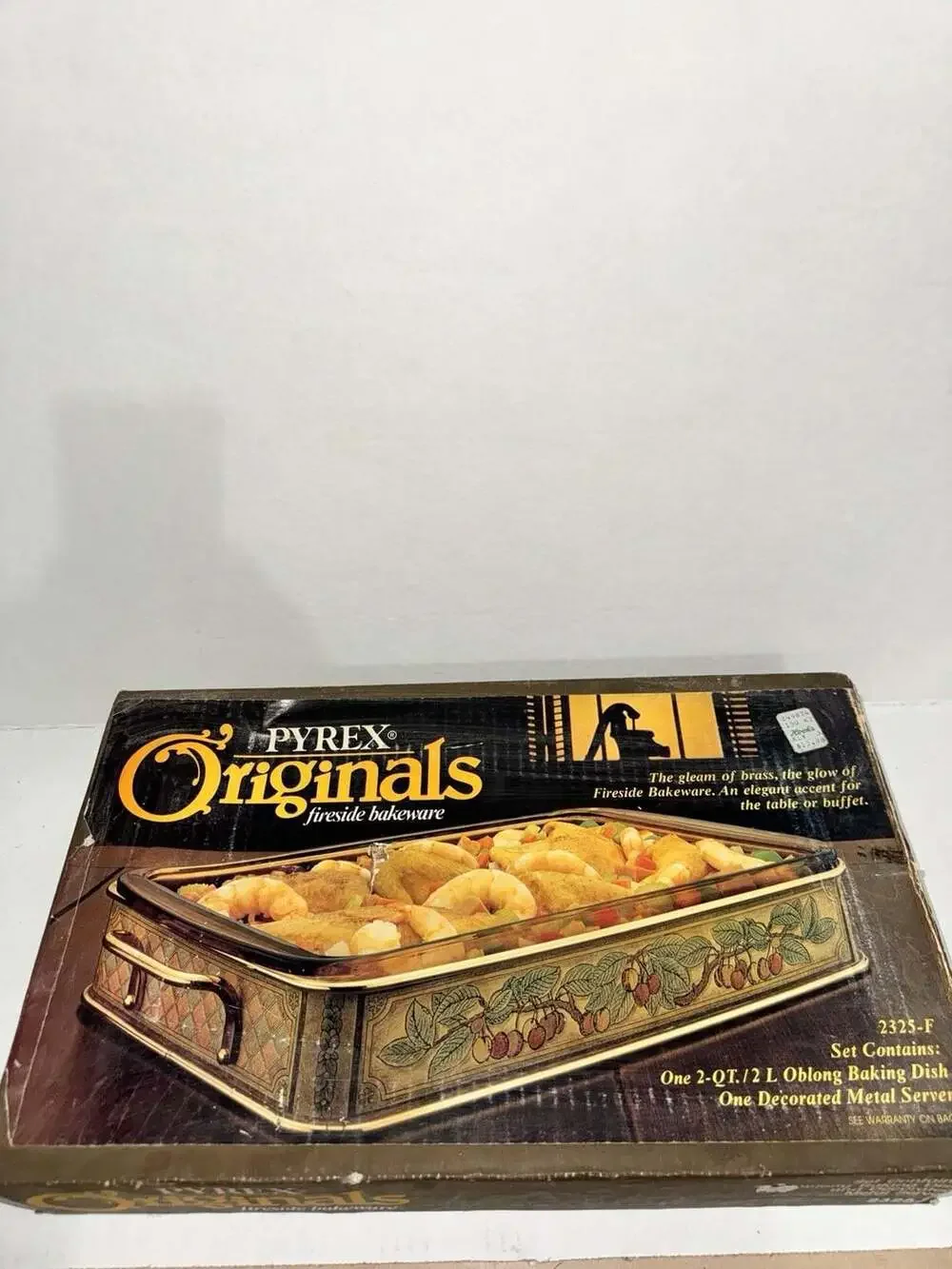 Vintage Pyrex Originals 2325-F Fruit Bake Dish Metal Cradle Server Box